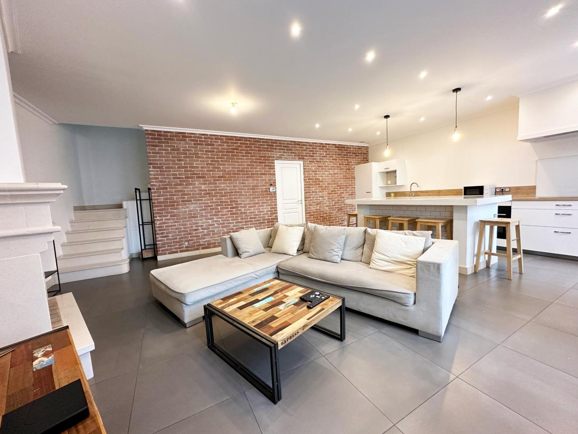 Apartament Medellin - Magnifique Maison A Reims Zewnętrze zdjęcie